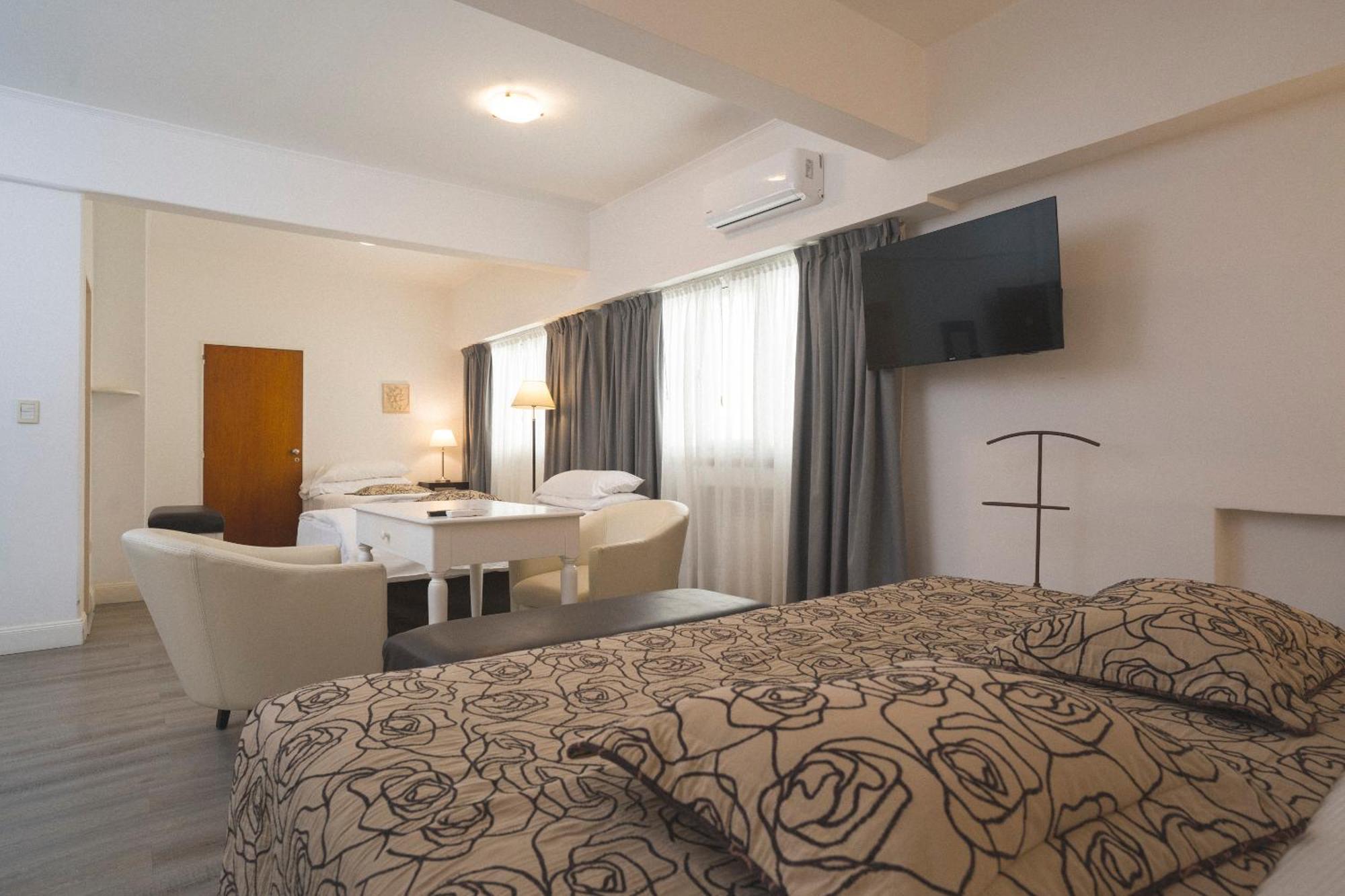Hotel Tolosa Пуерто-Мадрин Номер фото